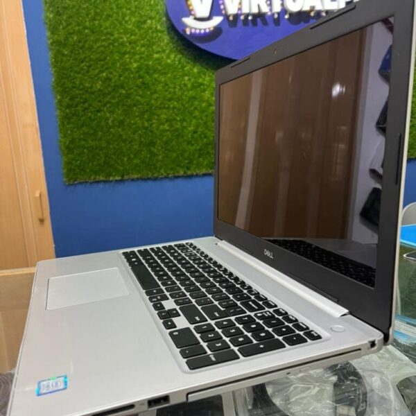 Dell Inspiron 5570 15.6" Intel i5-8250U 1.6GHz 8GB Ram 128GB SSD Win 11