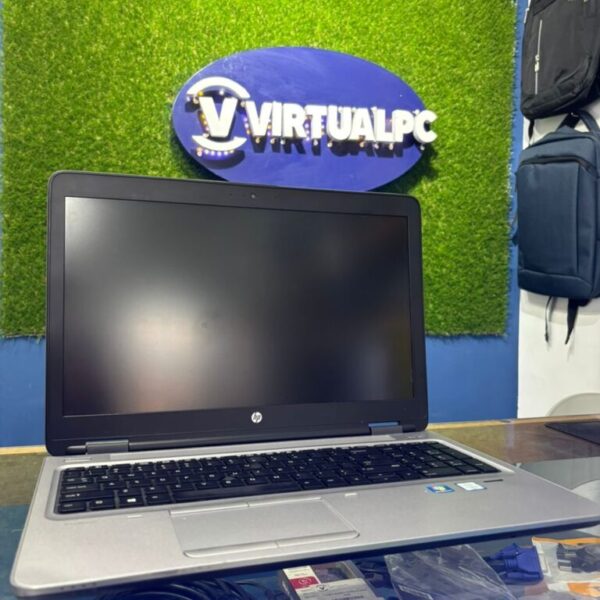 Laptop HP ProBook 650 G2 i5-6200U 2.30GHz 8GB DDR4 256GB SSD