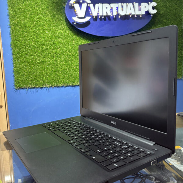 Dell Latitude 3590 15.6" i5-8250U 8 GB RAM 256GB SSD Win11